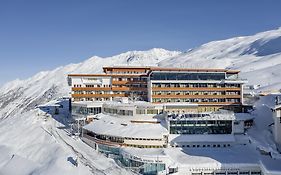 Ski - Golf - Wellness Hotel Riml -Adults Only